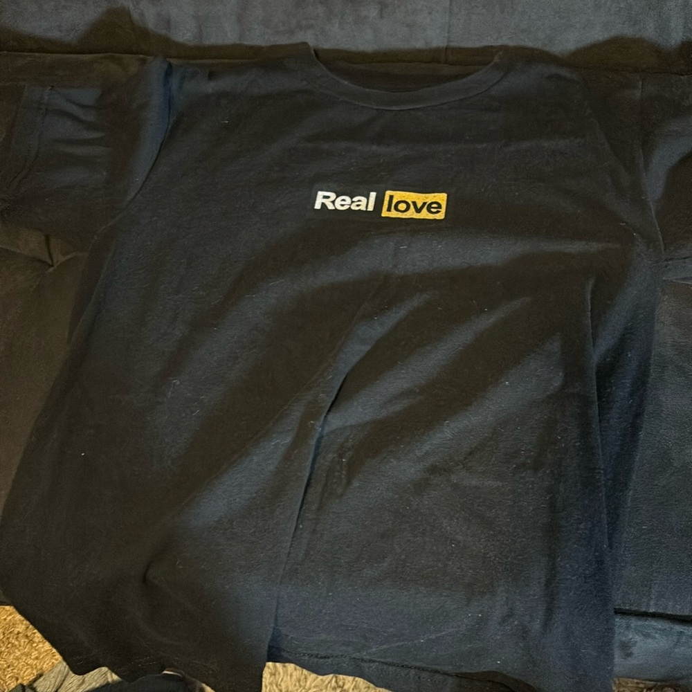 Black, Real love T